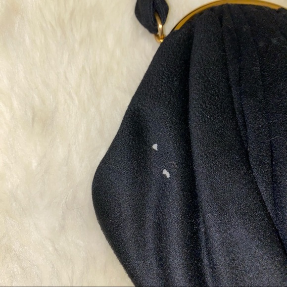 Vintage Wool Felt Scalloped Purse | 1940s - Picture 5 of 5